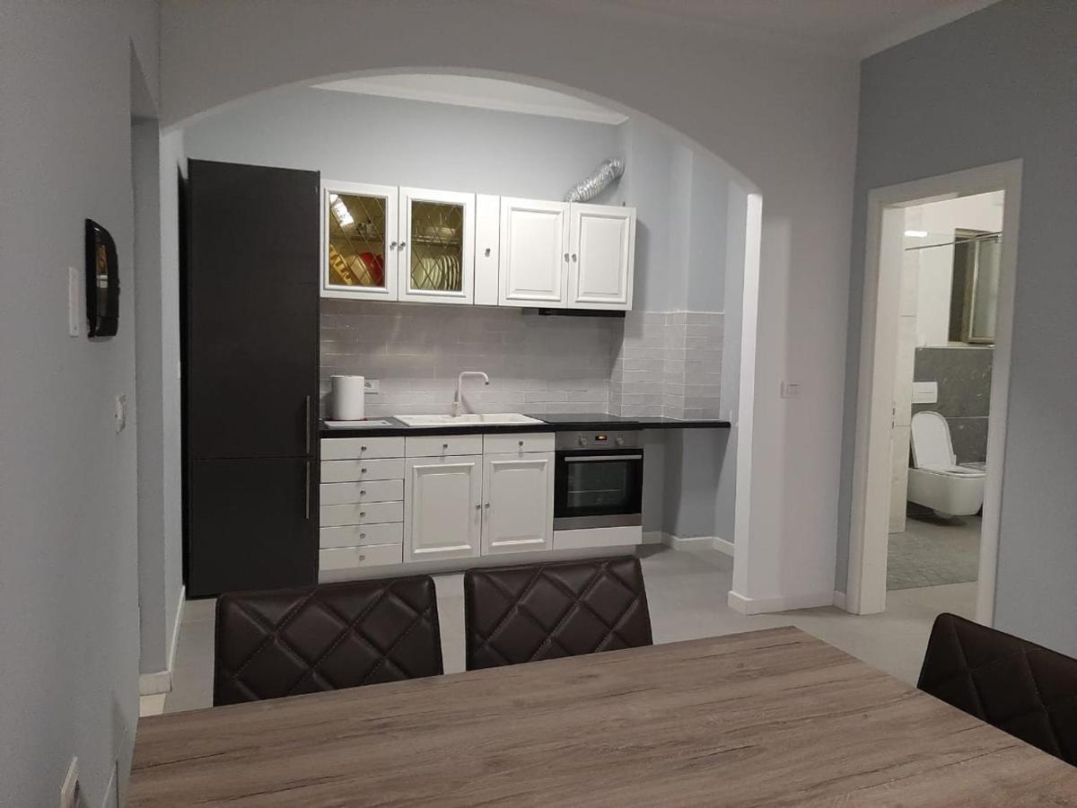 Junik Apartment Orikumi Exteriér fotografie